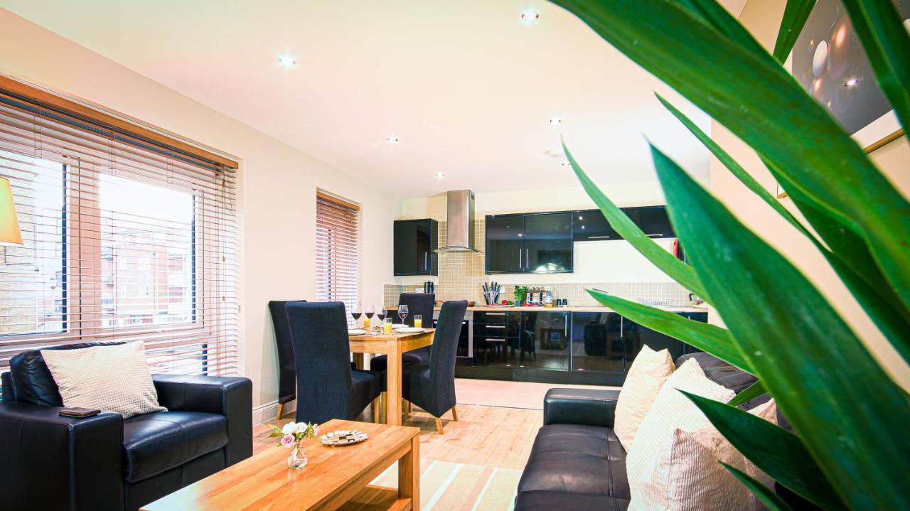 סאות'המפטון Superb City Center 1 Or 2 Bedroom Apts King Bed מראה חיצוני תמונה
