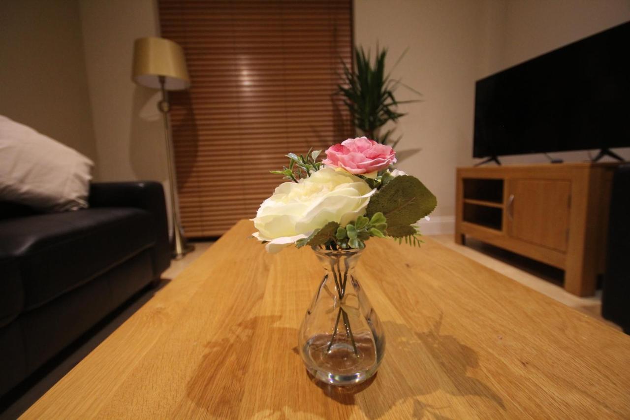 סאות'המפטון Superb City Center 1 Or 2 Bedroom Apts King Bed מראה חיצוני תמונה